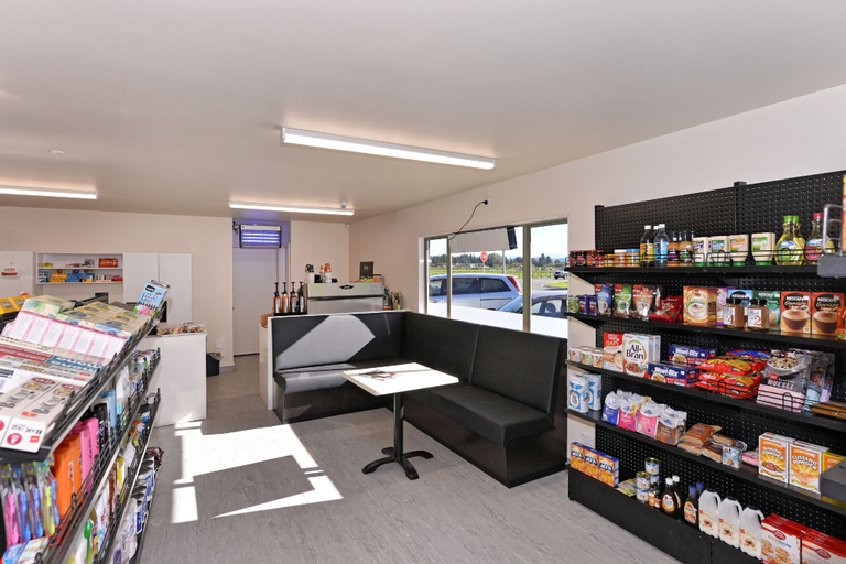 Food & Drinks 5, Greenwood Park, Tasman