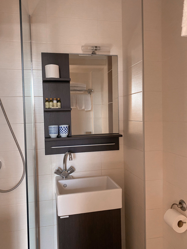 Bathroom 4, Eden Hôtel, Alpes-Maritimes
