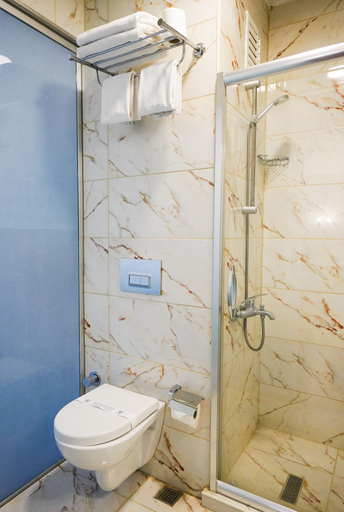 Bathroom 3, Hotel Gritti Pera, Beyoğlu