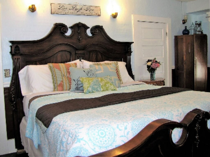 Bedroom 2, The Olde Mill Inn Bed & Breakfast, Claiborne