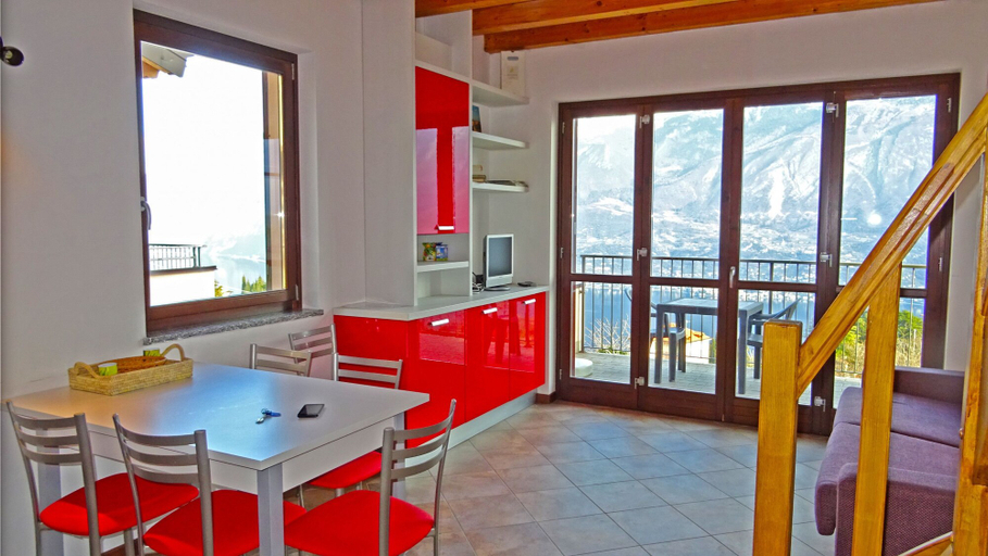 In-room dining 2, La Quiete 56 Holideal, Brescia
