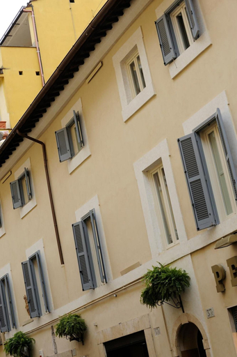 Exterior & Views 2, Mario de Fiori 37, Rome