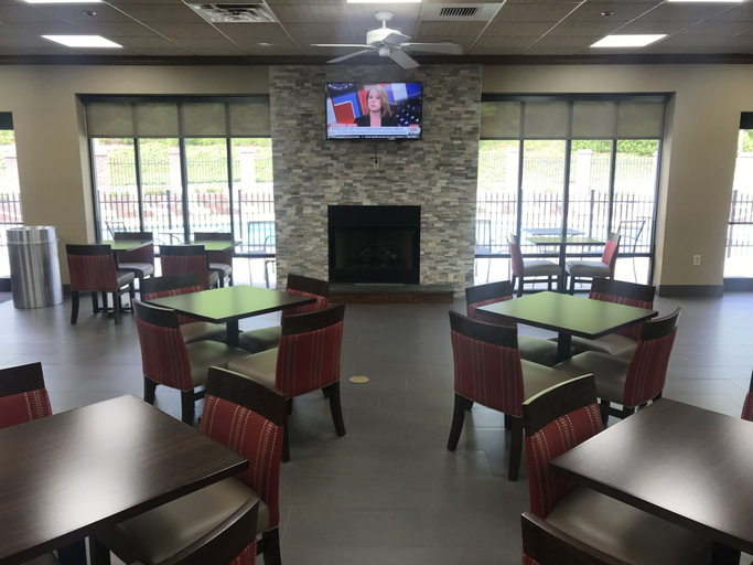 Food & Drinks 5, Comfort Inn Pinehurst - Southern Pines, Moore