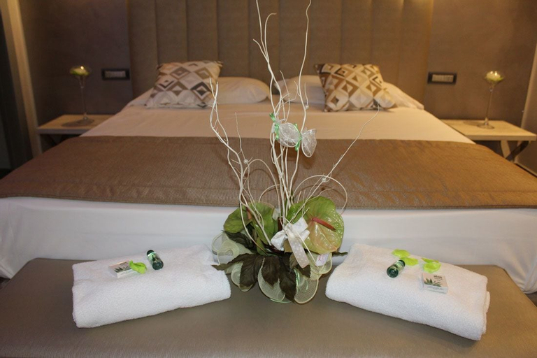 Bedroom 3, Aquila Hotel, Viterbo