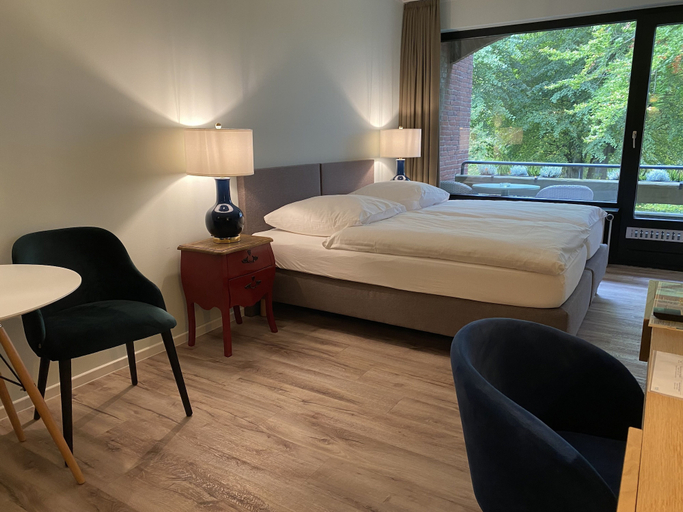 Bedroom 4, Das Hotel Ostseeblick, Plön