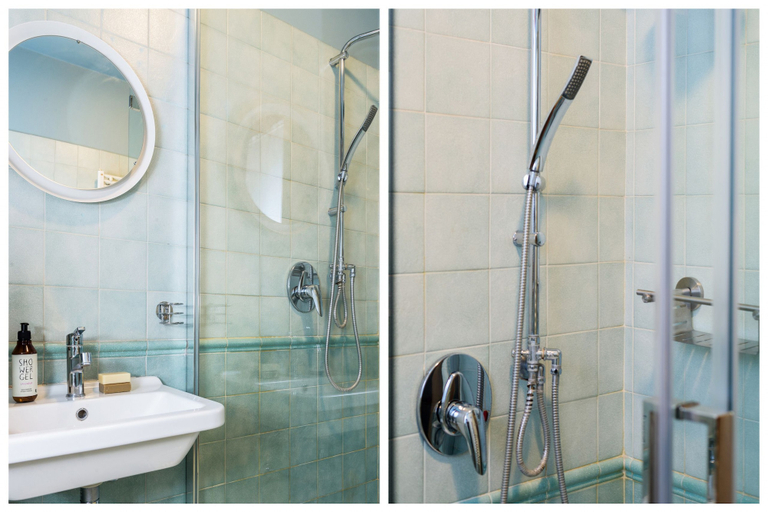 Bathroom shower, Home at Hotel Naviglio - Sambuco Apt, Milano