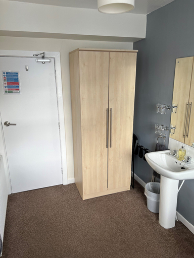 Bathroom 4, The Lenbrook, Blackpool