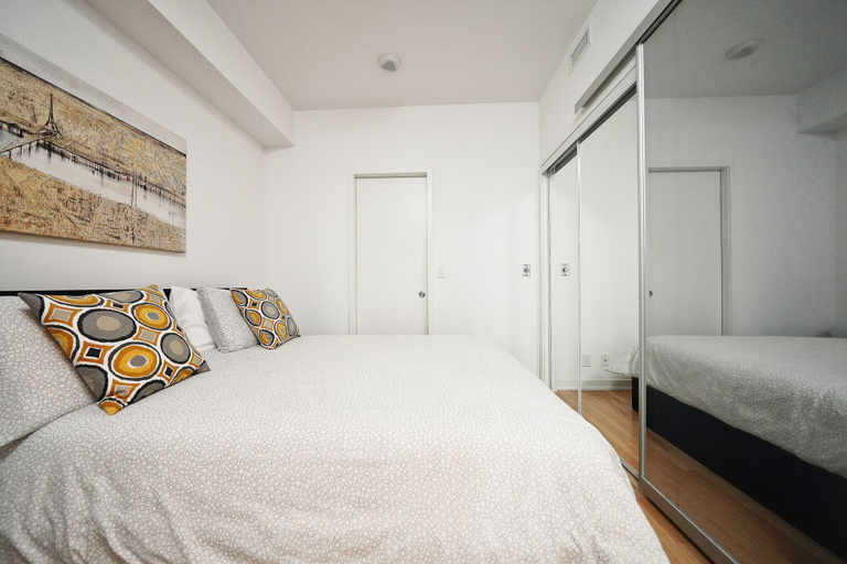 Bedroom 3, The York Boutique Suites, Toronto