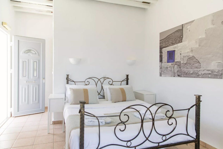 Bedroom 2, Windmill Bella Vista, South Aegean