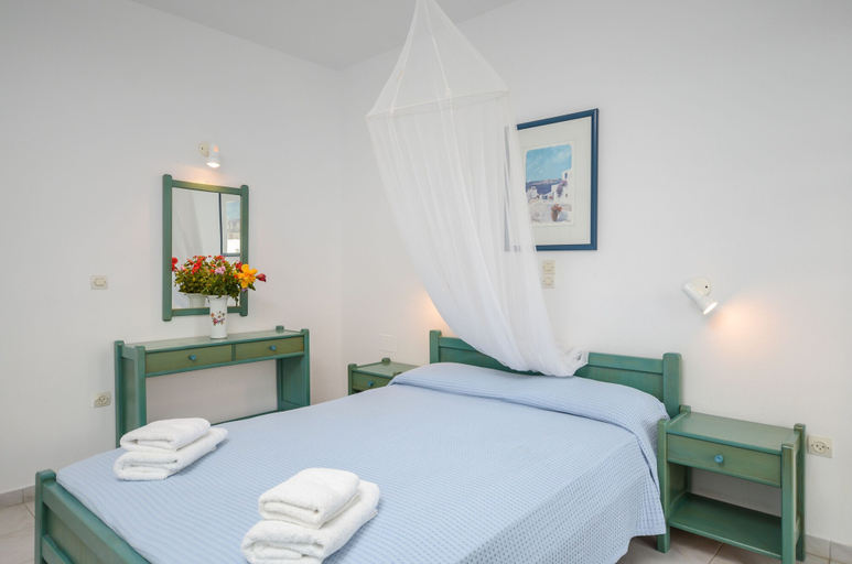 Bedroom 4, Victoria studios, South Aegean