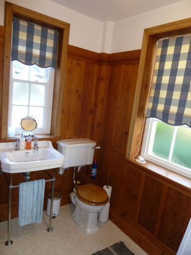 Bathroom 4, The Old Vicarage B&B, Derbyshire