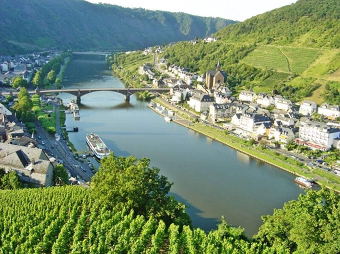 Others 4, 2bed Old Town Apt Sleeps 6 - Rooftop Terrace, Wifi, Cochem-Zell