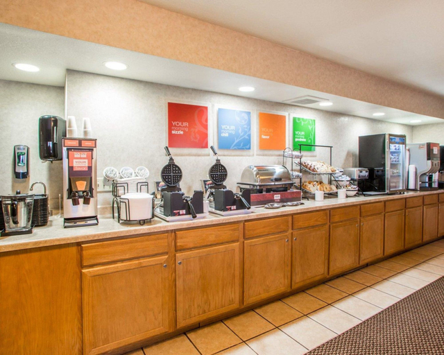 Food & Drinks 5, Quality Inn Ironwood, Gogebic
