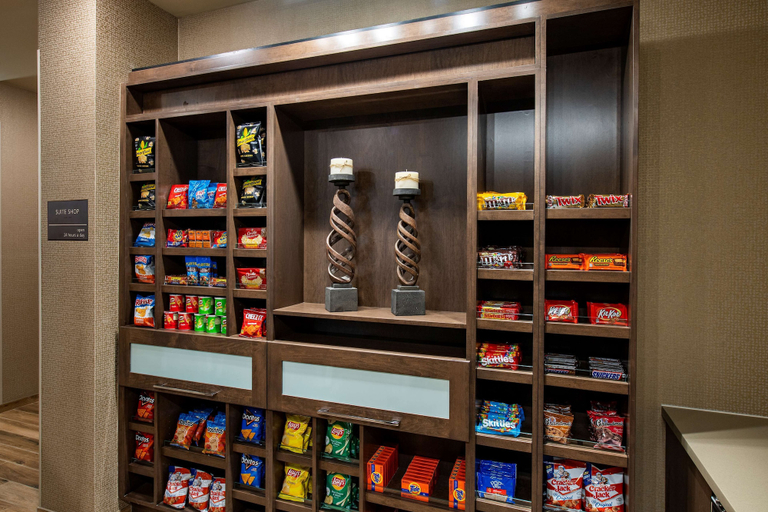 Food & Drinks 5, Hampton Inn & Suites Keller Town Center, Tarrant