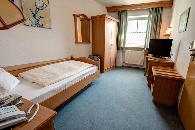 Bedroom 4, Hotel Huber, Freising