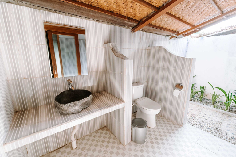 Bathroom 5, Dream Hotel, Lombok
