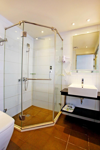 Bathroom 4, Yes Hotel, Taitung
