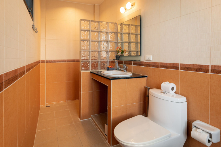 Bathroom 4, Villa Rodentia 3br pool Villa, Pulau Phuket