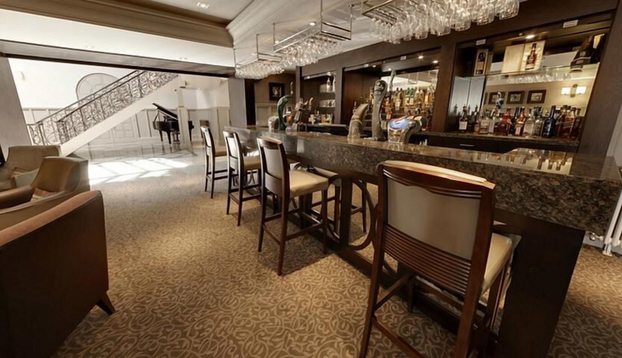 Food & Drinks 5, Dumfries Arms Hotel, East Ayrshire