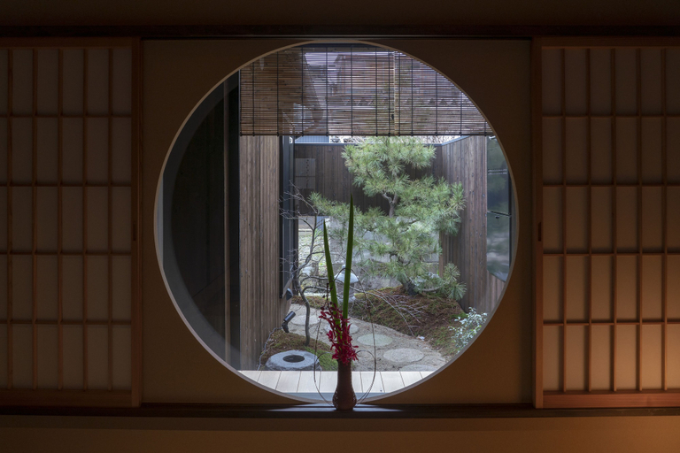 Others 5, Mimari, Kanazawa