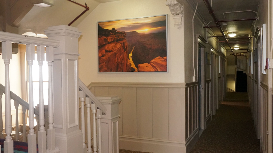 Others 5, The Utah Inn, San Francisco