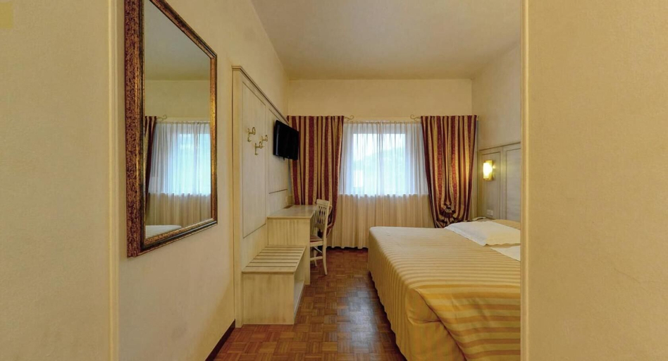 Bedroom 2, Ai Ronchi Motor Hotel, Brescia