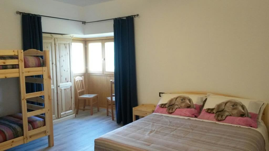 Bedroom 2, Agriturismo da Ysy, Sondrio