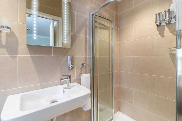 Bathroom 3, Stilworth House, North Yorkshire