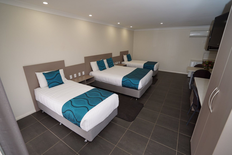Bedroom 3, Exies Bagtown, Griffith
