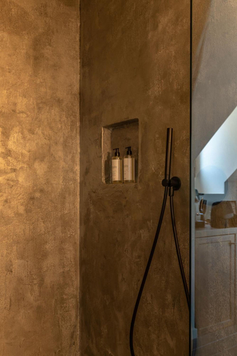 Bathroom 5, Domaine Tarbouriech, Hérault
