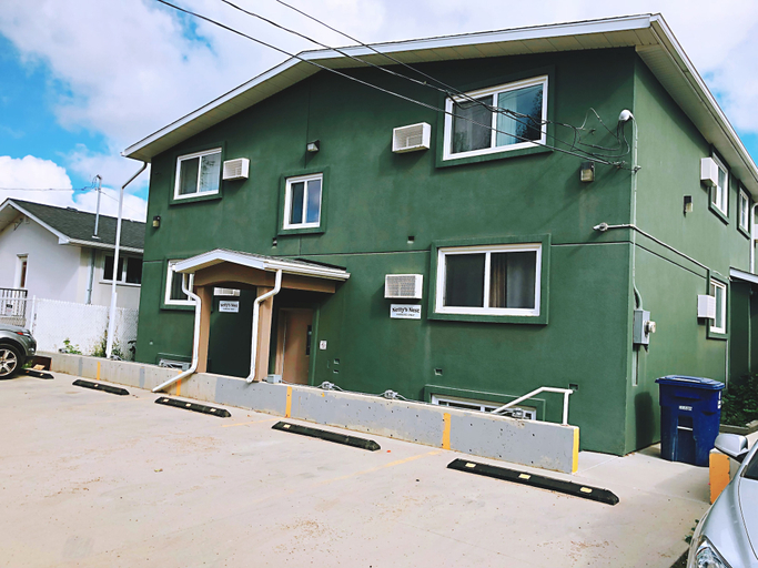 Exterior & Views 2, Budget Lodge, Division No. 11