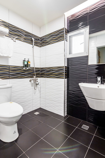 Bathroom 4, Penghu Clouds B&B, Penghu