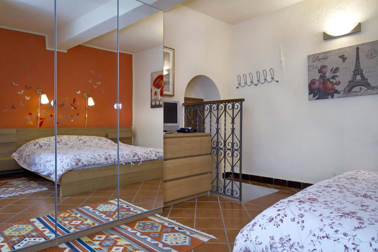 Bedroom 4, Camera Dolcenotte, Novara