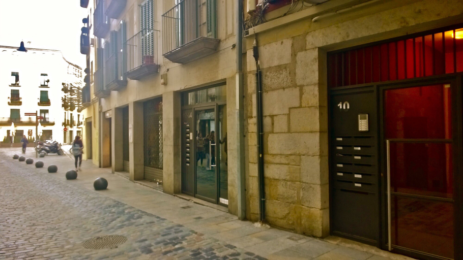 Exterior & Views, La Lleona Apartment, Girona