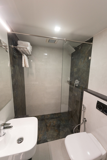 Bathroom 4, Hotel Vijay Fablis, Coimbatore
