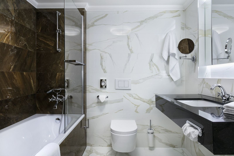 Bathroom 5, Cosmopolitan Hotel Praha, Praha 1