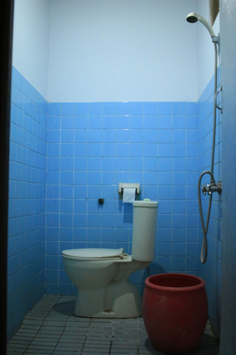 Bathroom 5, Simon Homestay, Denpasar