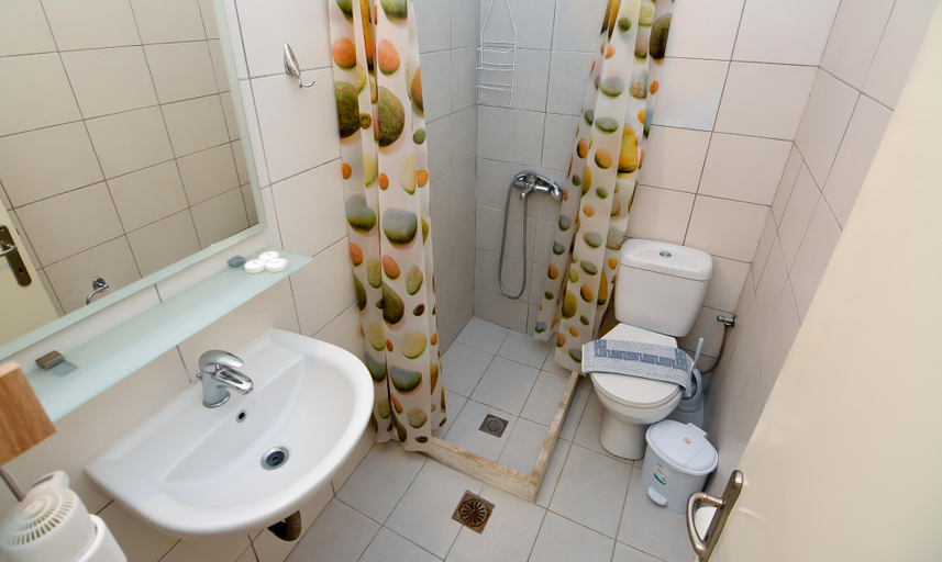 Bathroom 5, Costa Hotel, Ionian Islands