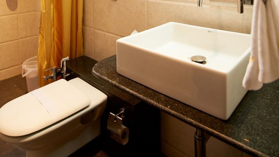 Bathroom 4, Hotel Sai Nisarg, Ahmadnagar