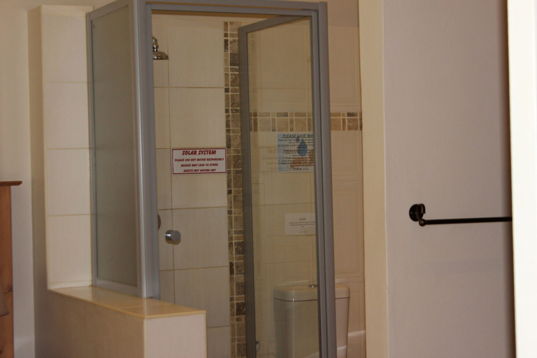 Bathroom 4, Villa Beryl Guesthouse, Zululand