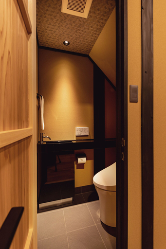 Bathroom 3, Tsumugi Hachijominamotocho, Kyoto