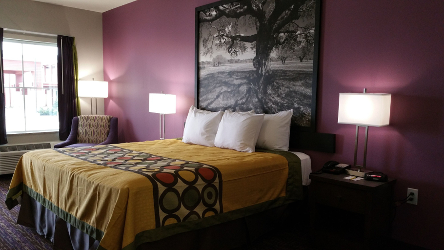 Bedroom 3, Super 8 by Wyndham Carrizo Springs, Dimmit