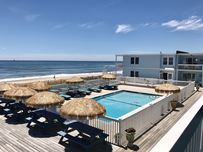 Ocean Surf Resort, Suffolk