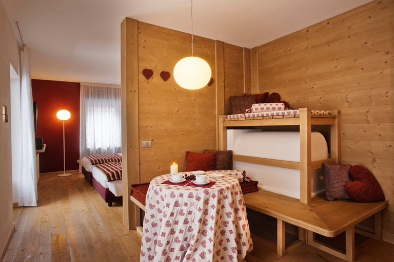 Bedroom 2, Villa Kofler Wonderland Resort, Trento