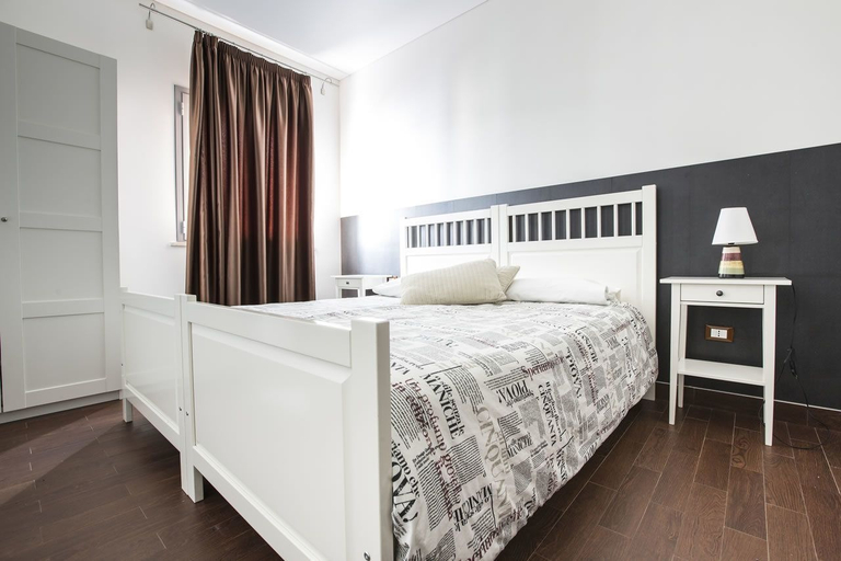 Bedroom 2, Garden Holiday, Syracuse