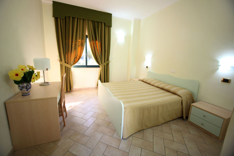 Bedroom 3, Villaggio Agrumeto, Vibo Valentia