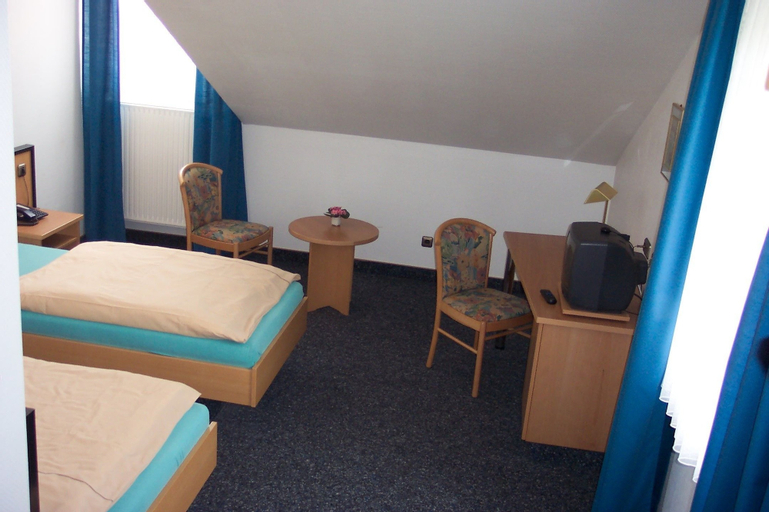 Bedroom 3, Hotel Am Dreienberg, Hersfeld-Rotenburg