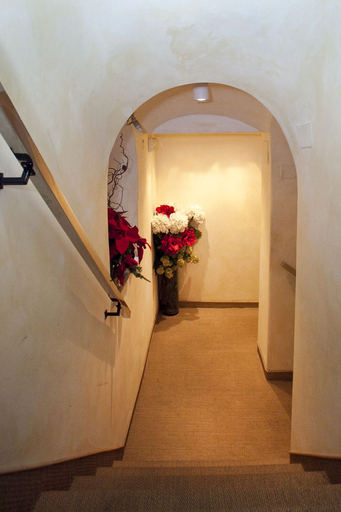 Others 5, Les Fleurs Luxury House, Rome