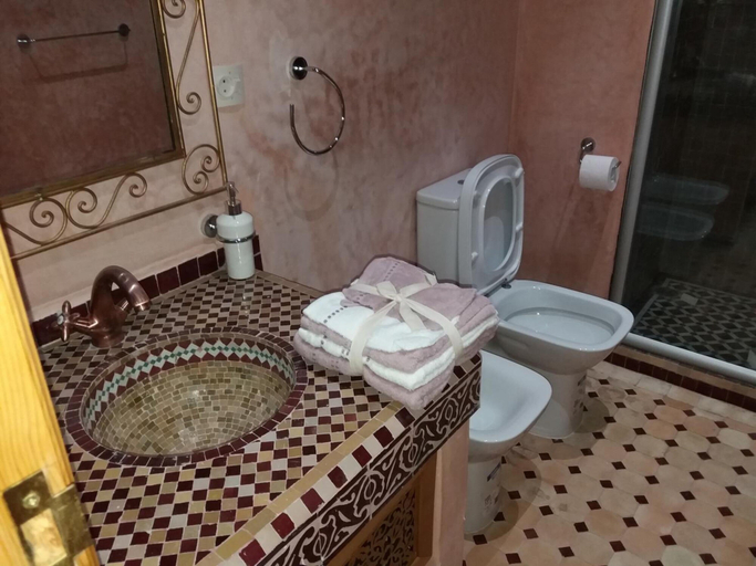 Bathroom 4, Riad Dar Saidi, Rabat
