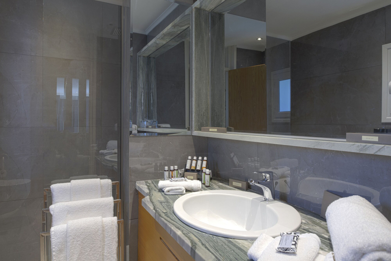 Bathroom 5, Corfu Holiday Palace Hotel, Ionian Islands